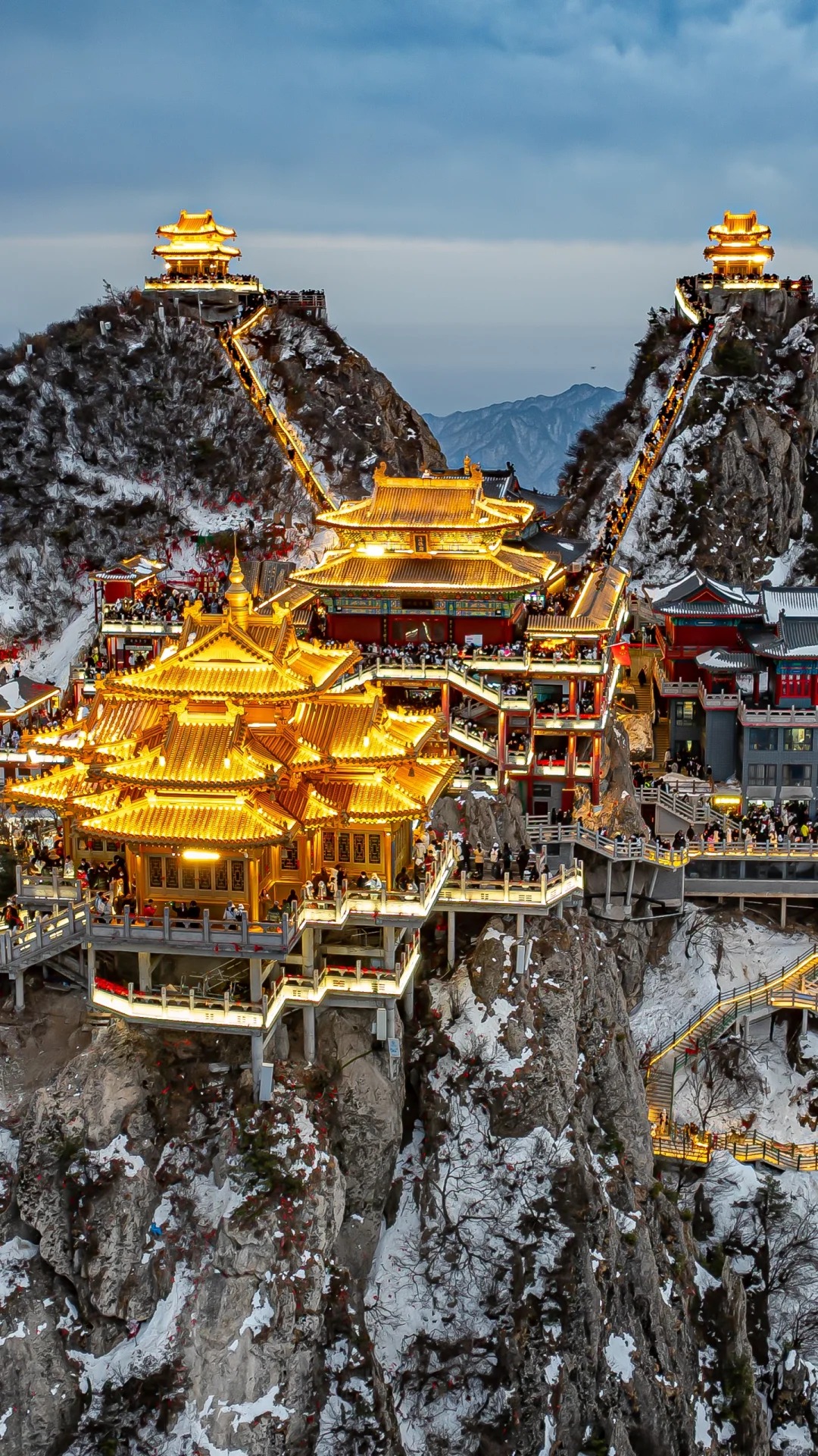 _1_随波逐流航拍_老君山-来自52tours 我爱旅游网